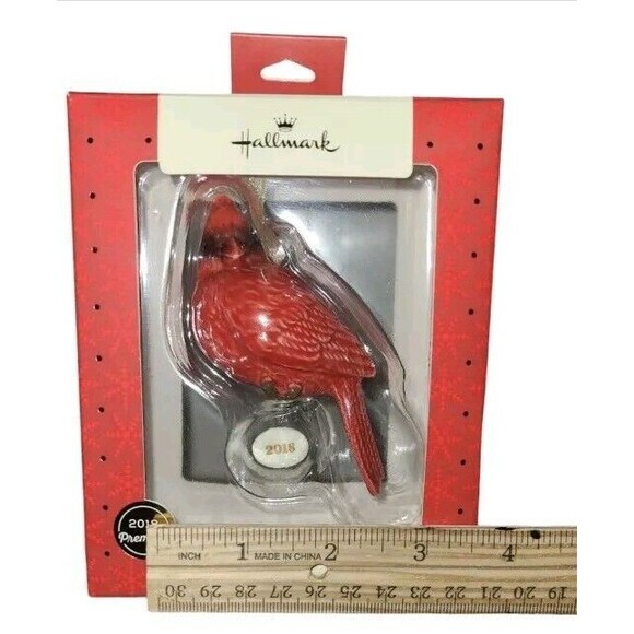 2018 Hallmark Premium Ceramic Red Cardinal Christmas Tree Ornament Collectible - Picture 5 of 5